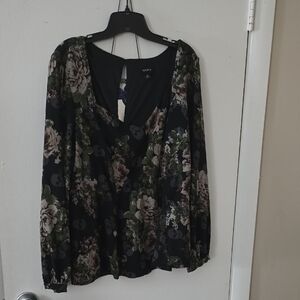 Floral Black Top by Torrid